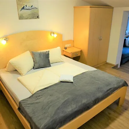 Stallhaeusl Apartment