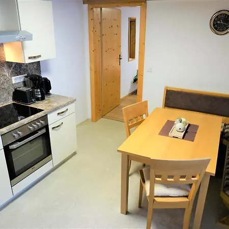 Stallhaeusl * سخلادميخ